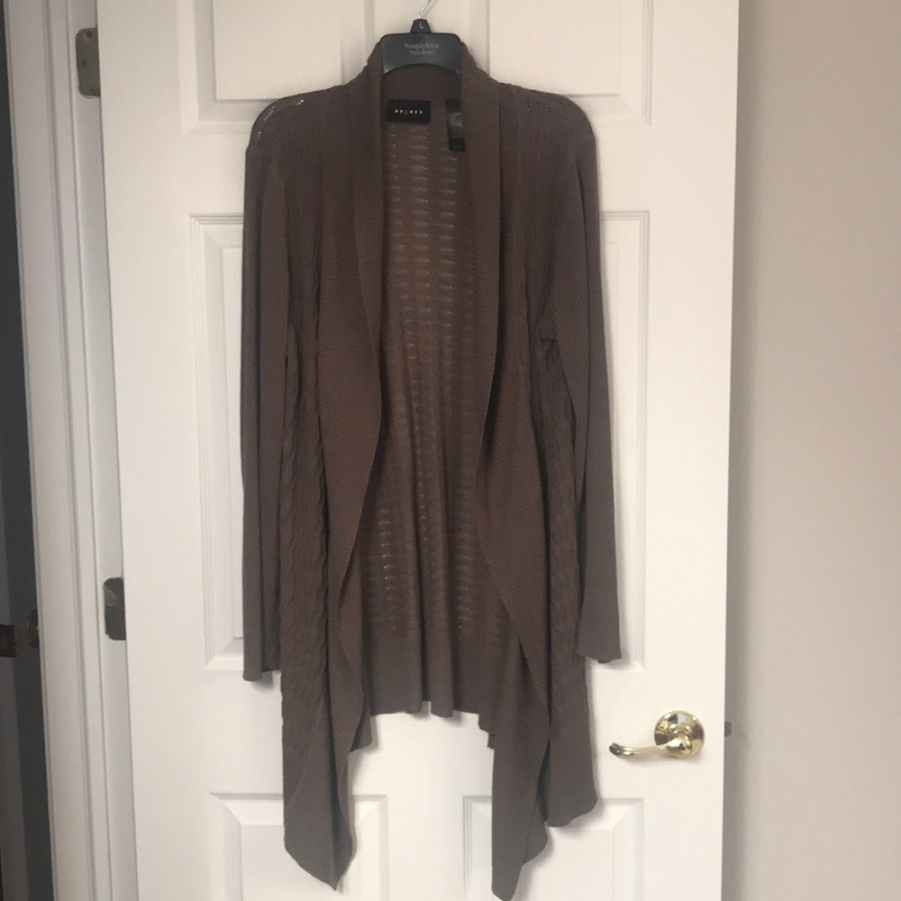 Gray/brown cardigan sweater
